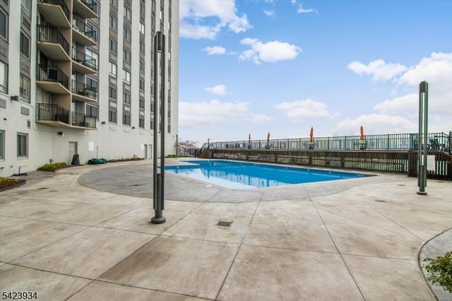 100 Manhattan Ave 1612, Union City, NJ 07087