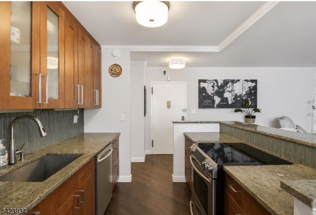 100 Manhattan Ave 1612, Union City, NJ 07087