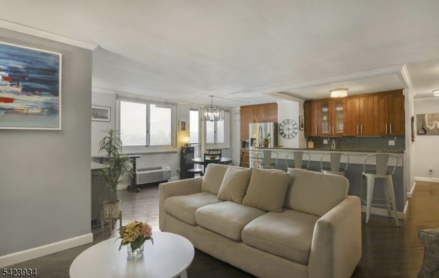 100 Manhattan Ave 1612, Union City, NJ 07087