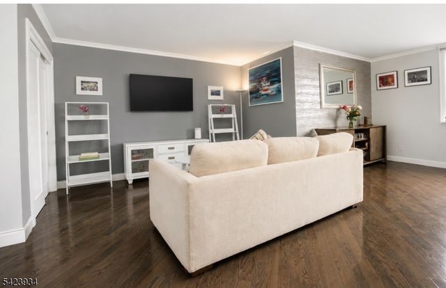 100 Manhattan Ave 1612, Union City, NJ 07087