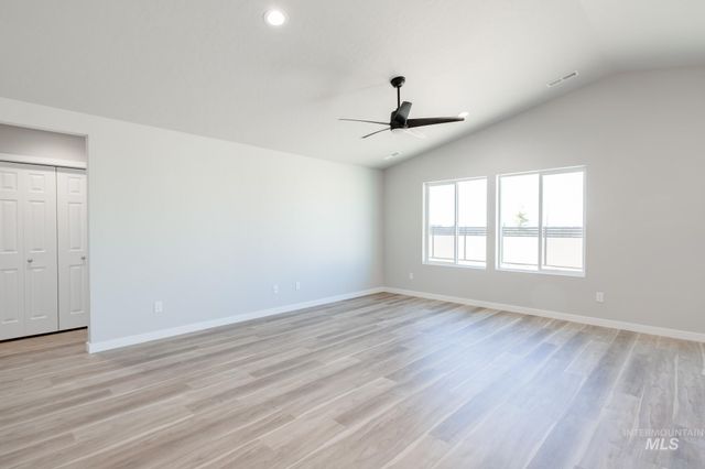 7267 S Bungalow Ave, Meridian, ID 83642