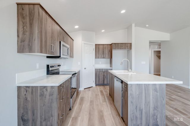 7267 S Bungalow Ave, Meridian, ID 83642