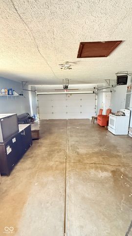 3868 E Worthsville Road, Whiteland, IN 46184