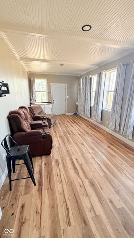 3868 E Worthsville Road, Whiteland, IN 46184