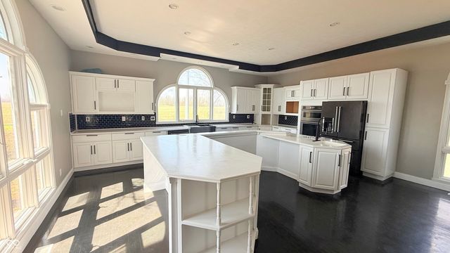 3868 E Worthsville Road, Whiteland, IN 46184