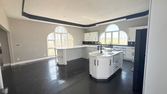 3868 E Worthsville Road, Whiteland, IN 46184