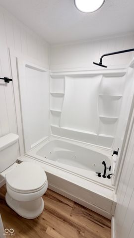 3868 E Worthsville Road, Whiteland, IN 46184