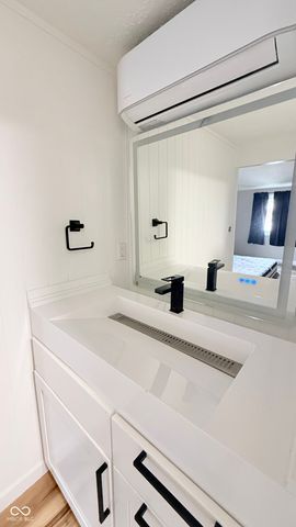 3868 E Worthsville Road, Whiteland, IN 46184