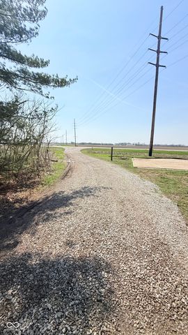 3868 E Worthsville Road, Whiteland, IN 46184