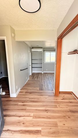 3868 E Worthsville Road, Whiteland, IN 46184