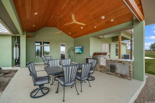 236 Bridle Chase, Bandera, TX 78003