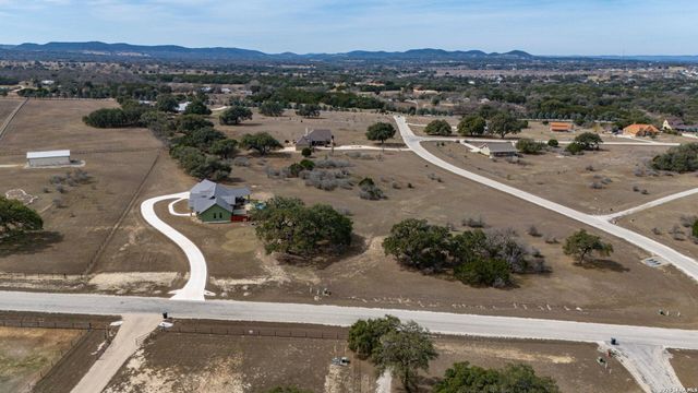 236 Bridle Chase, Bandera, TX 78003