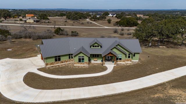 236 Bridle Chase, Bandera, TX 78003