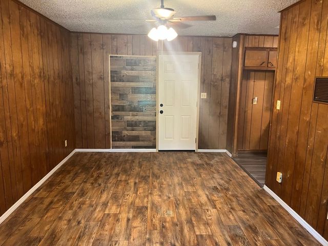 2125 Dewey Street, Texarkana, TX 75501