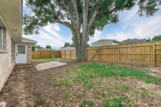 5323 King Richard Drive, Katy, TX 77493