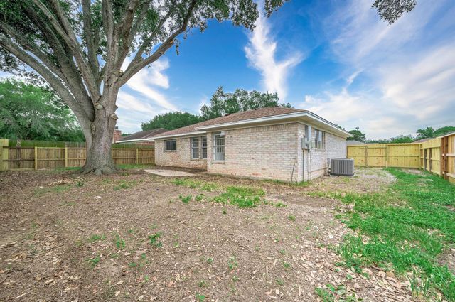 5323 King Richard Drive, Katy, TX 77493
