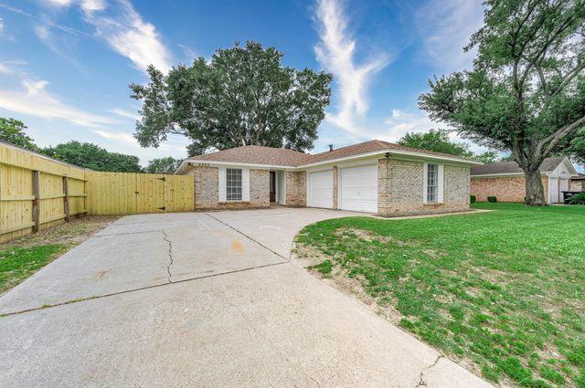 5323 King Richard Drive, Katy, TX 77493