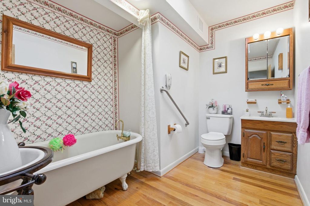 Image 27 of property listing at 11856 RENNER RD, Keymar, MD 21757