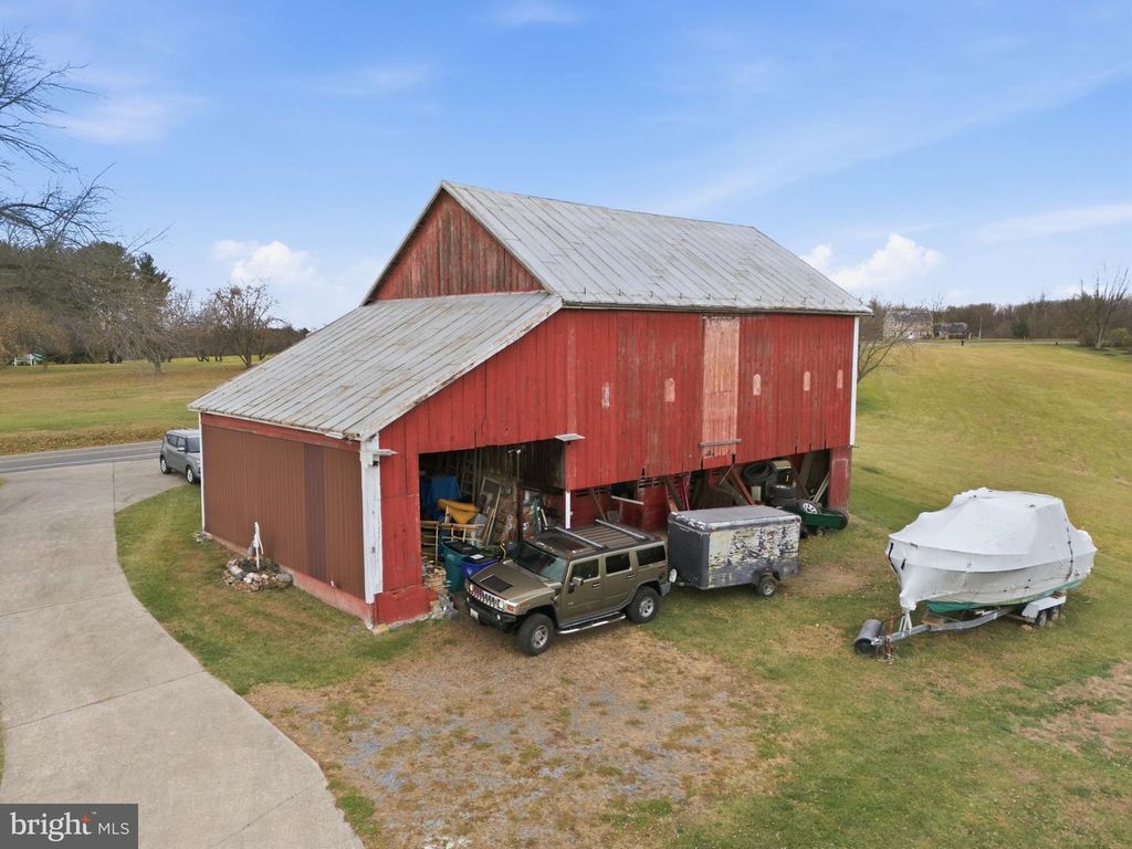 Image 28 of property listing at 11856 RENNER RD, Keymar, MD 21757