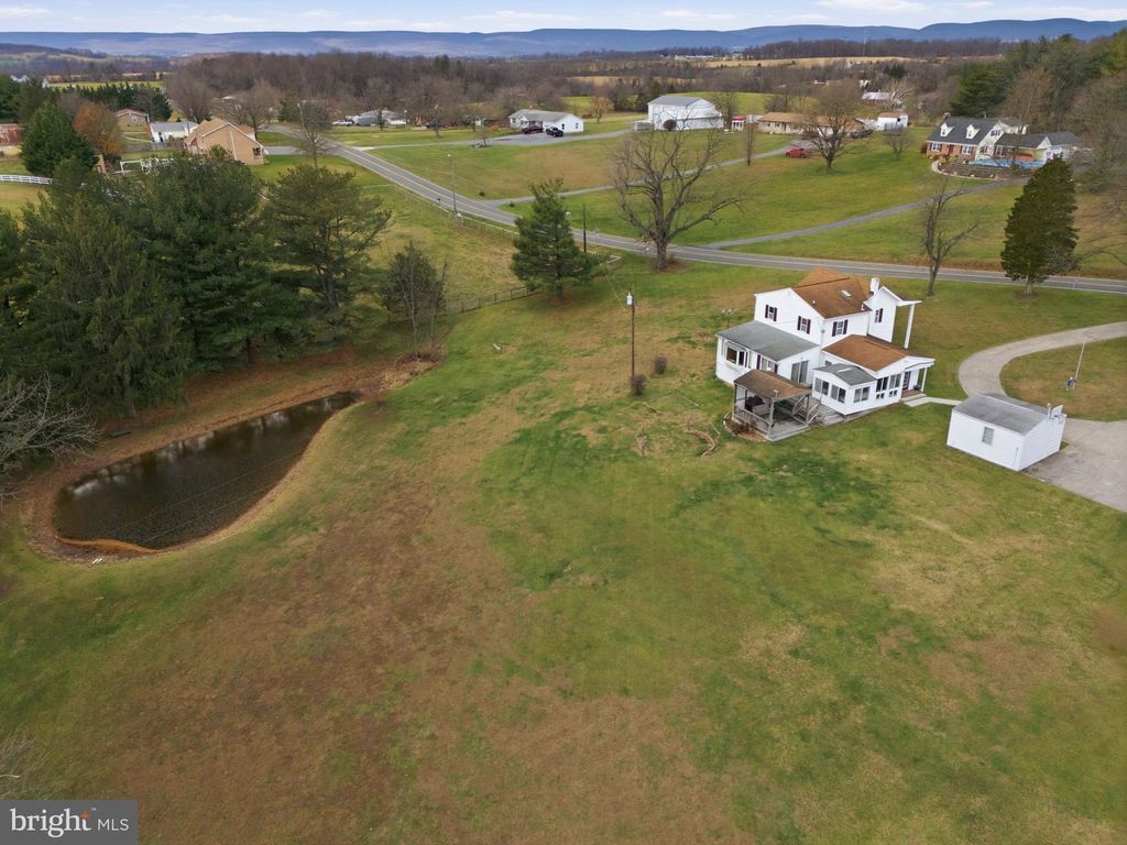 Image 4 of property listing at 11856 RENNER RD, Keymar, MD 21757