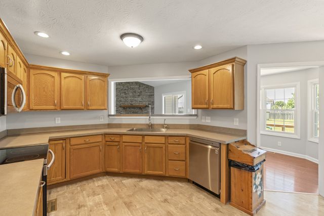 3740 Wheatfield Ln, Clarksville, TN 37040