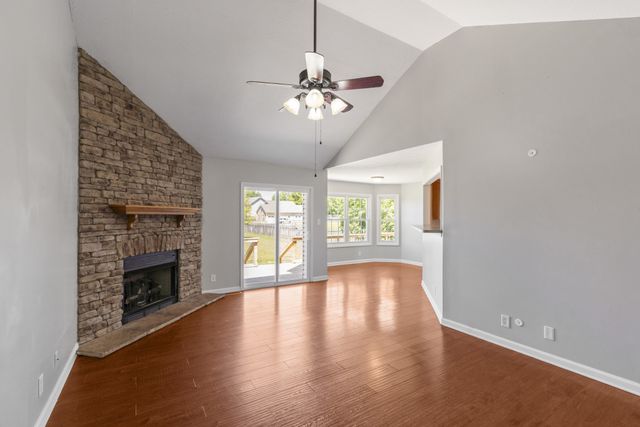 3740 Wheatfield Ln, Clarksville, TN 37040