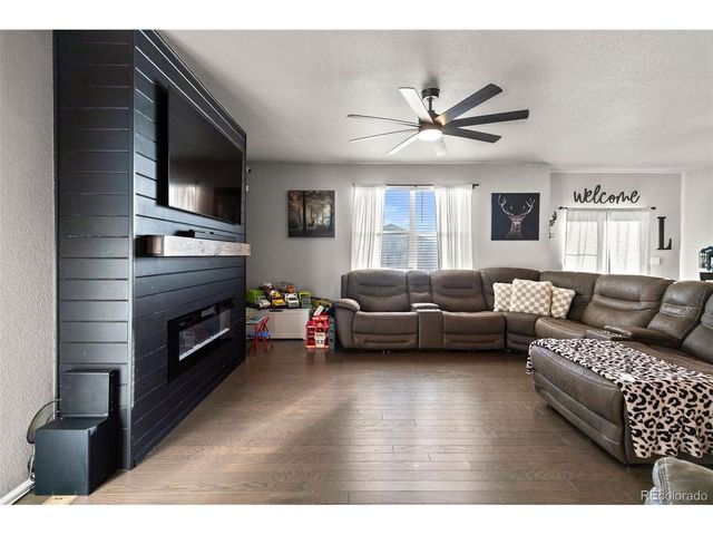 5972 High Timber Cir, Castle Rock, CO 80104