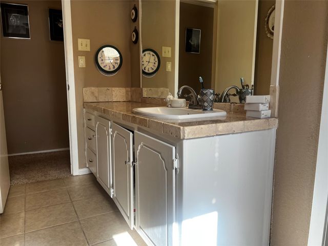 6161 Walla Avenue, Fort Worth, TX 76133