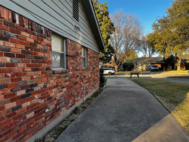6161 Walla Avenue, Fort Worth, TX 76133