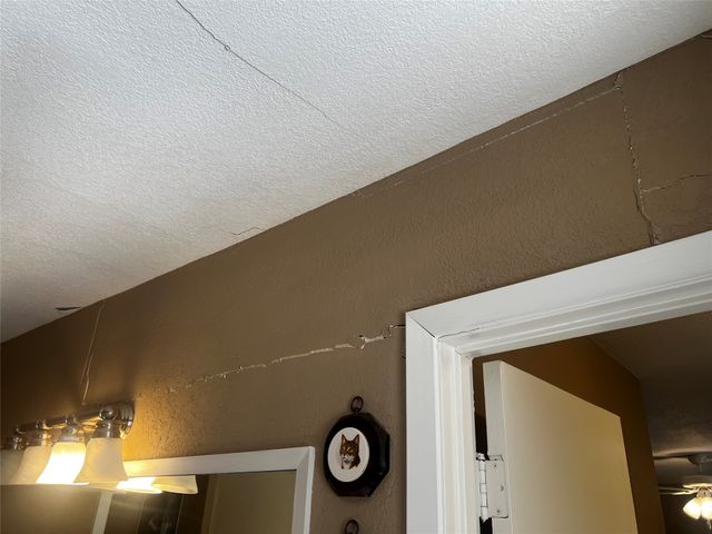 6161 Walla Avenue, Fort Worth, TX 76133