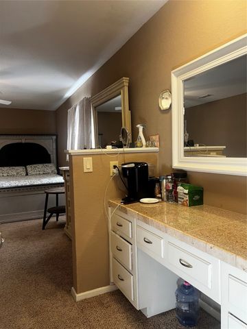 6161 Walla Avenue, Fort Worth, TX 76133