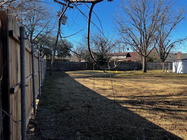 6161 Walla Avenue, Fort Worth, TX 76133