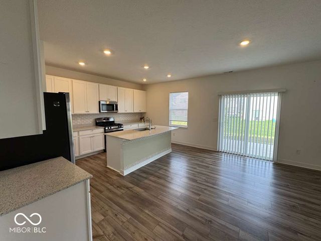 8585 Tripp Road, Pendleton, IN 46064