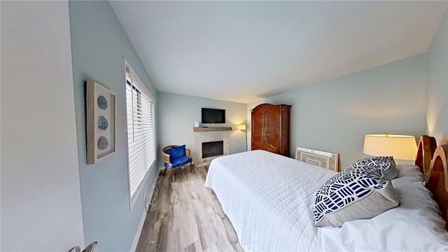 805 Mallery Street E, St Simons Island, GA 31522