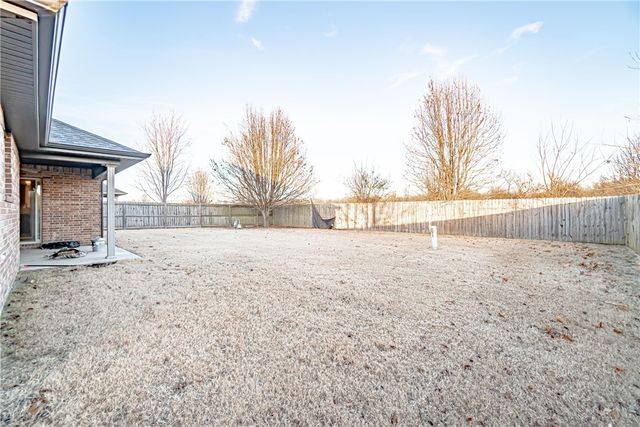 2005 SW Birch Street, Bentonville, AR 72712