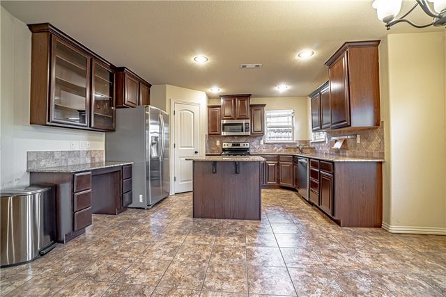 2005 SW Birch Street, Bentonville, AR 72712