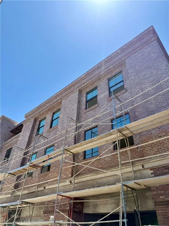 581 Higuera Street 203, San Luis Obispo, CA 93401