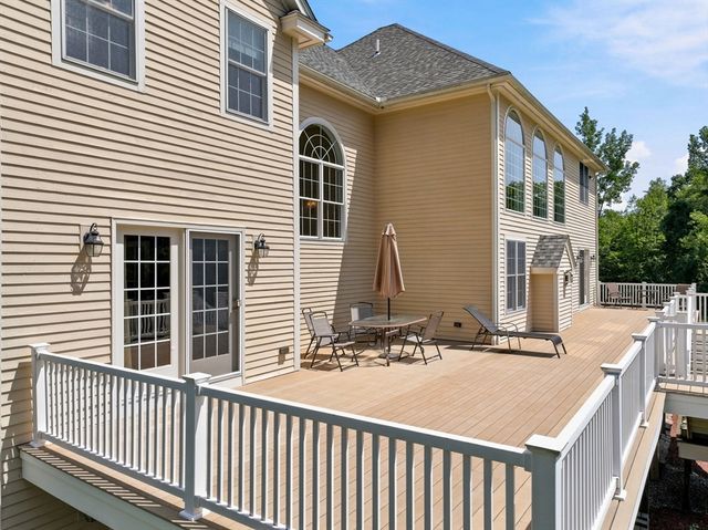 7 Jordyn Lane, Andover, MA 01810