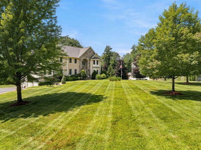 7 Jordyn Lane, Andover, MA 01810
