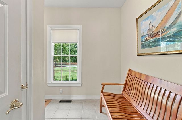 7 Jordyn Lane, Andover, MA 01810