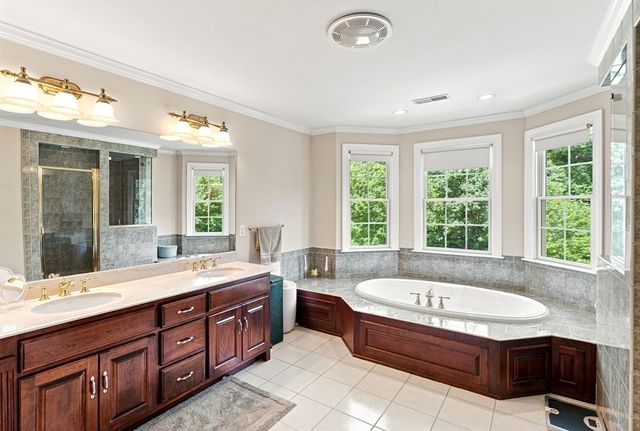 7 Jordyn Lane, Andover, MA 01810