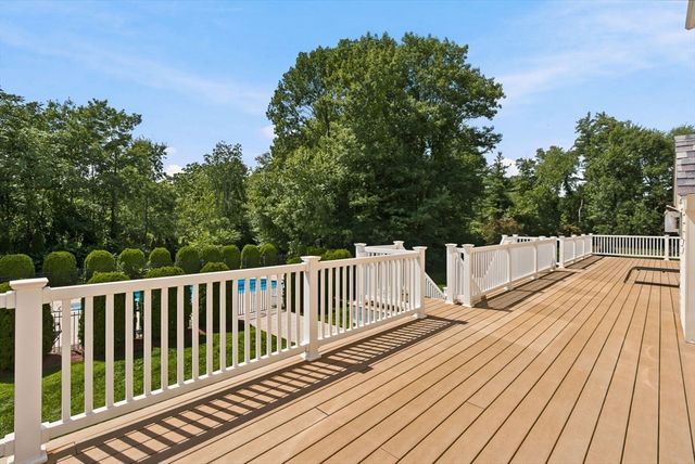 7 Jordyn Lane, Andover, MA 01810