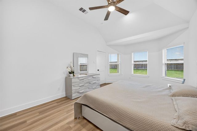 8603 Pier Cove Drive, Cypress, TX 77433
