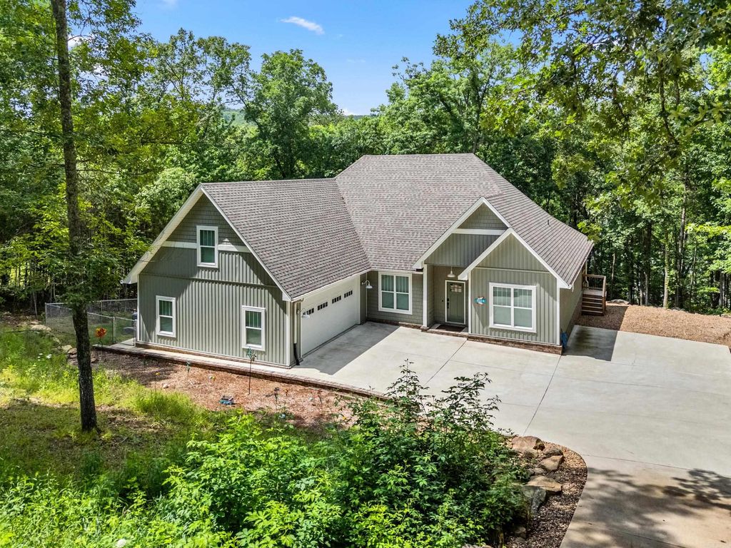 624 Valhalla Drive, Greers Ferry, AR 72044