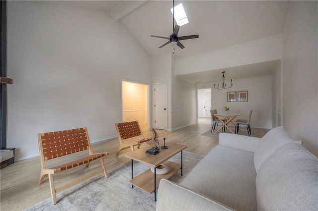 7102 Mastin Street, Shawnee, KS 66203