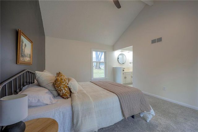 7102 Mastin Street, Shawnee, KS 66203