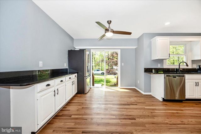 6518 WOODVILLE RD, Mount Airy, MD 21771