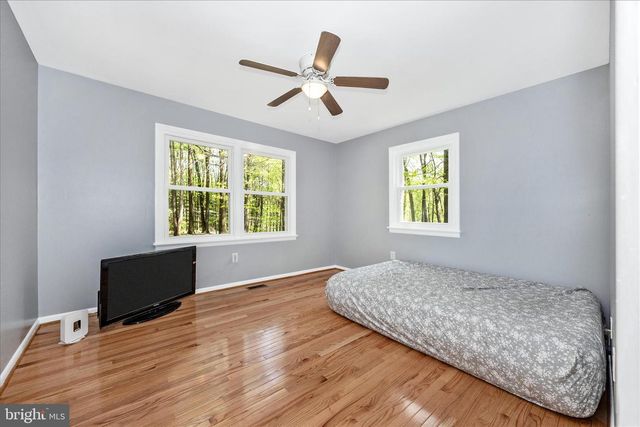 6518 WOODVILLE RD, Mount Airy, MD 21771