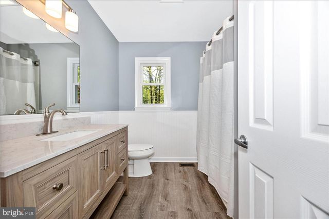 6518 WOODVILLE RD, Mount Airy, MD 21771