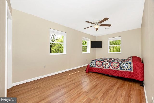 6518 WOODVILLE RD, Mount Airy, MD 21771